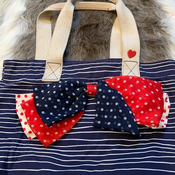 CHARLOTTE RUSSE CANVAS PURSE with a bow - Picture 2 of 4